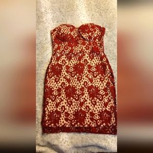 Red Lace Strapless Sweetheart Lined Dress